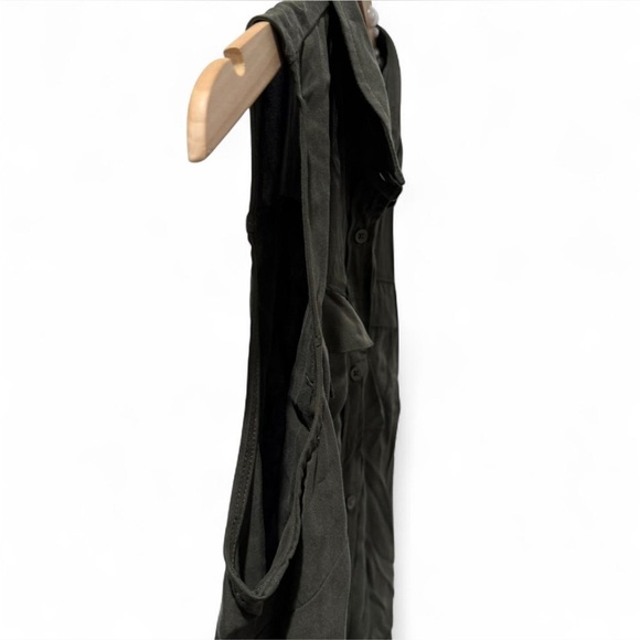 Banana Republic Utility Romper, Safari Green, Military Chic Minimalist Neutral - Picture 6 of 8